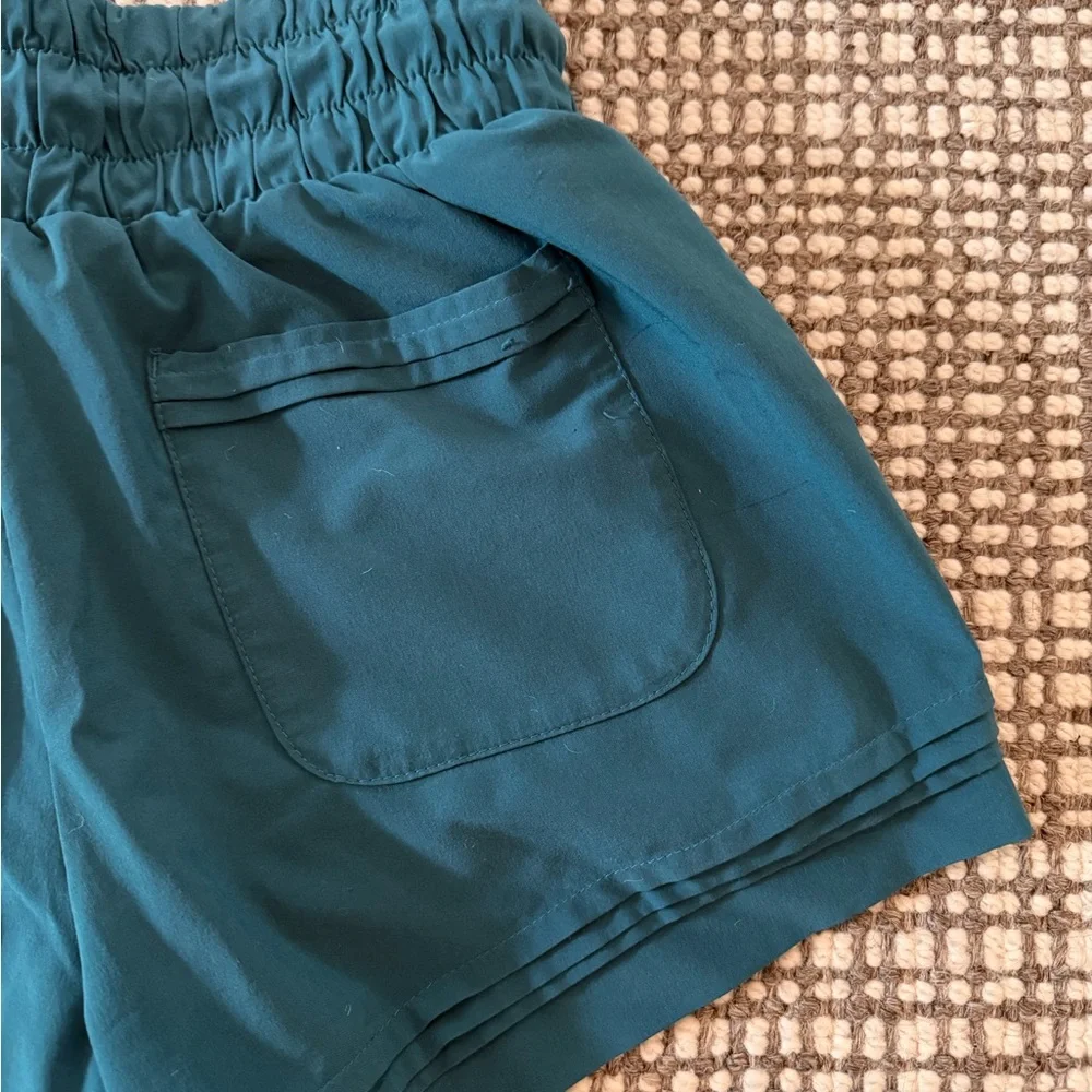 Athleta Girls Athletic Shorts